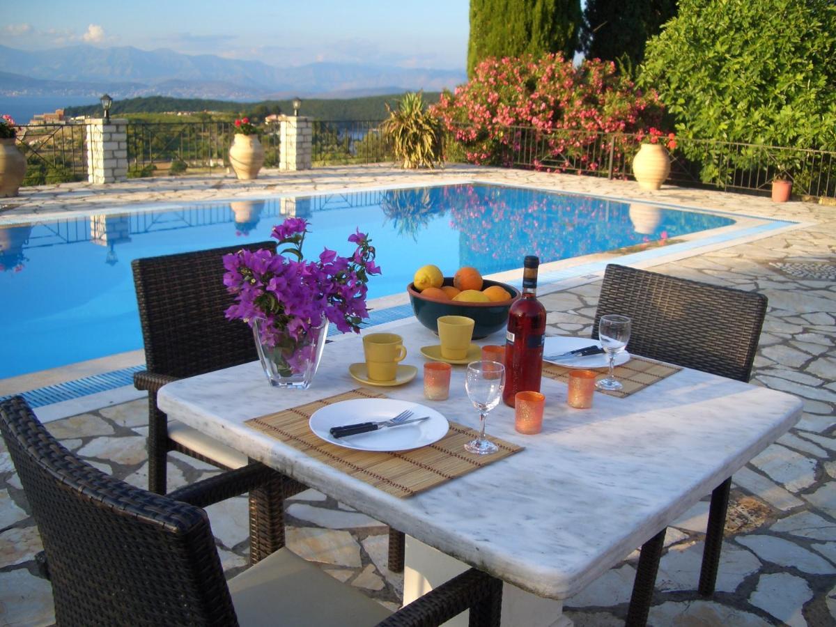 Villa Bacchus Kassiopi Corfu Buitenkant foto