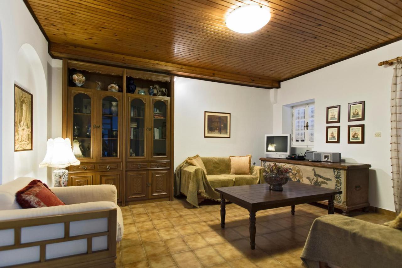 Villa Bacchus Kassiopi Corfu Buitenkant foto