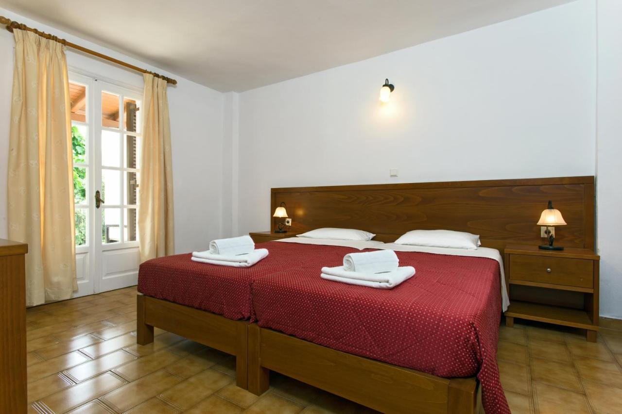 Villa Bacchus Kassiopi Corfu Buitenkant foto