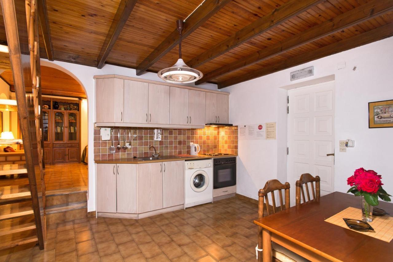 Villa Bacchus Kassiopi Corfu Buitenkant foto