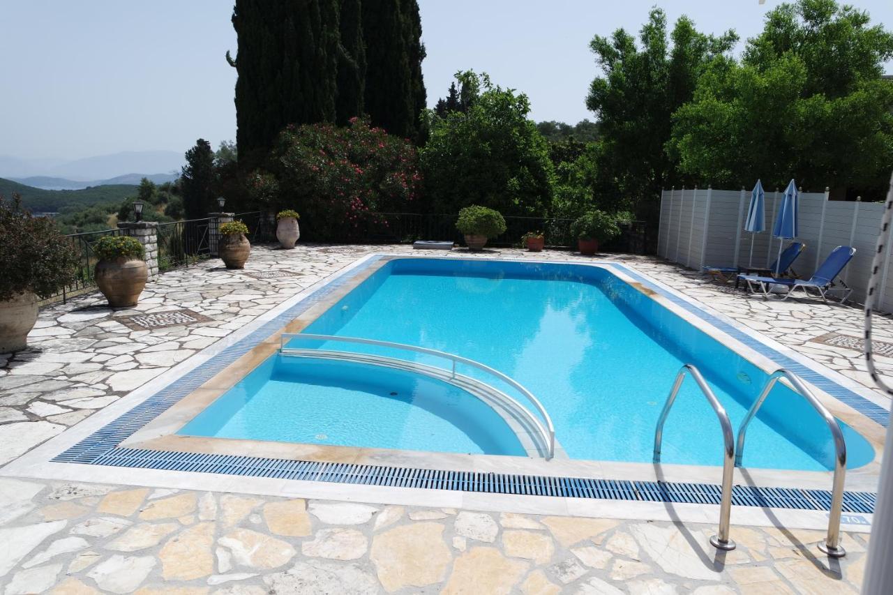Villa Bacchus Kassiopi Corfu Buitenkant foto