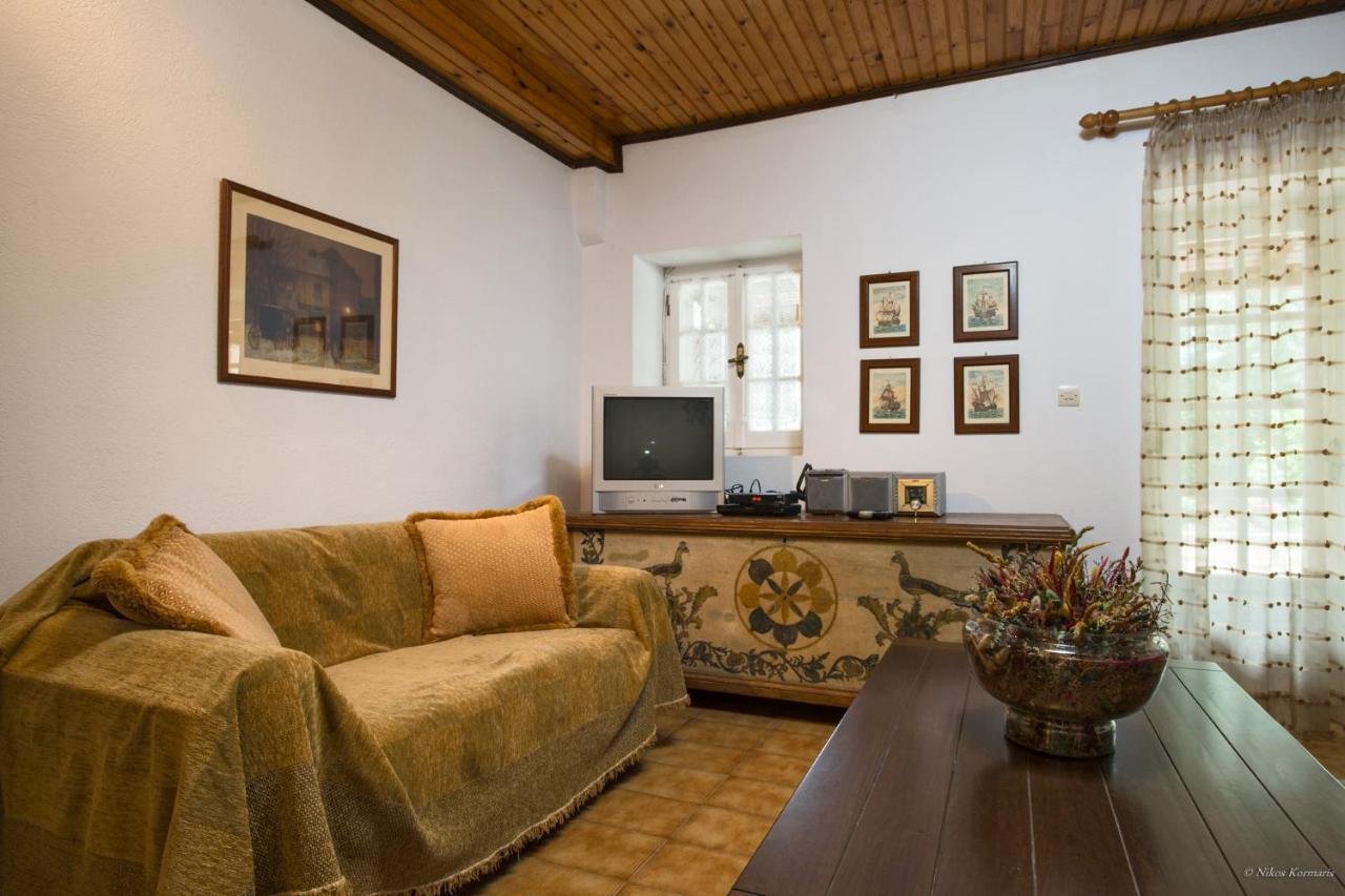 Villa Bacchus Kassiopi Corfu Buitenkant foto