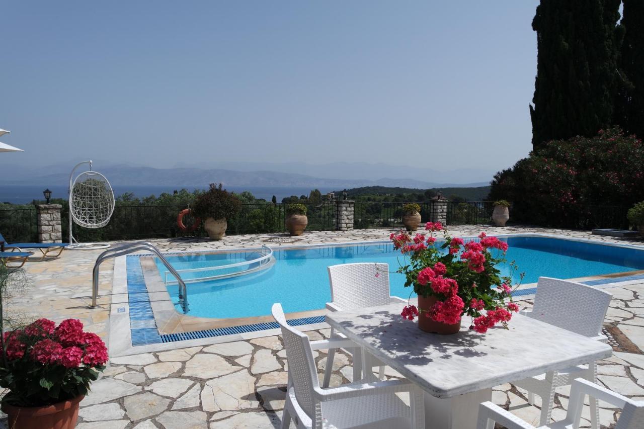 Villa Bacchus Kassiopi Corfu Buitenkant foto